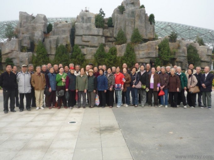 離退休員工參觀鄭州綠博園